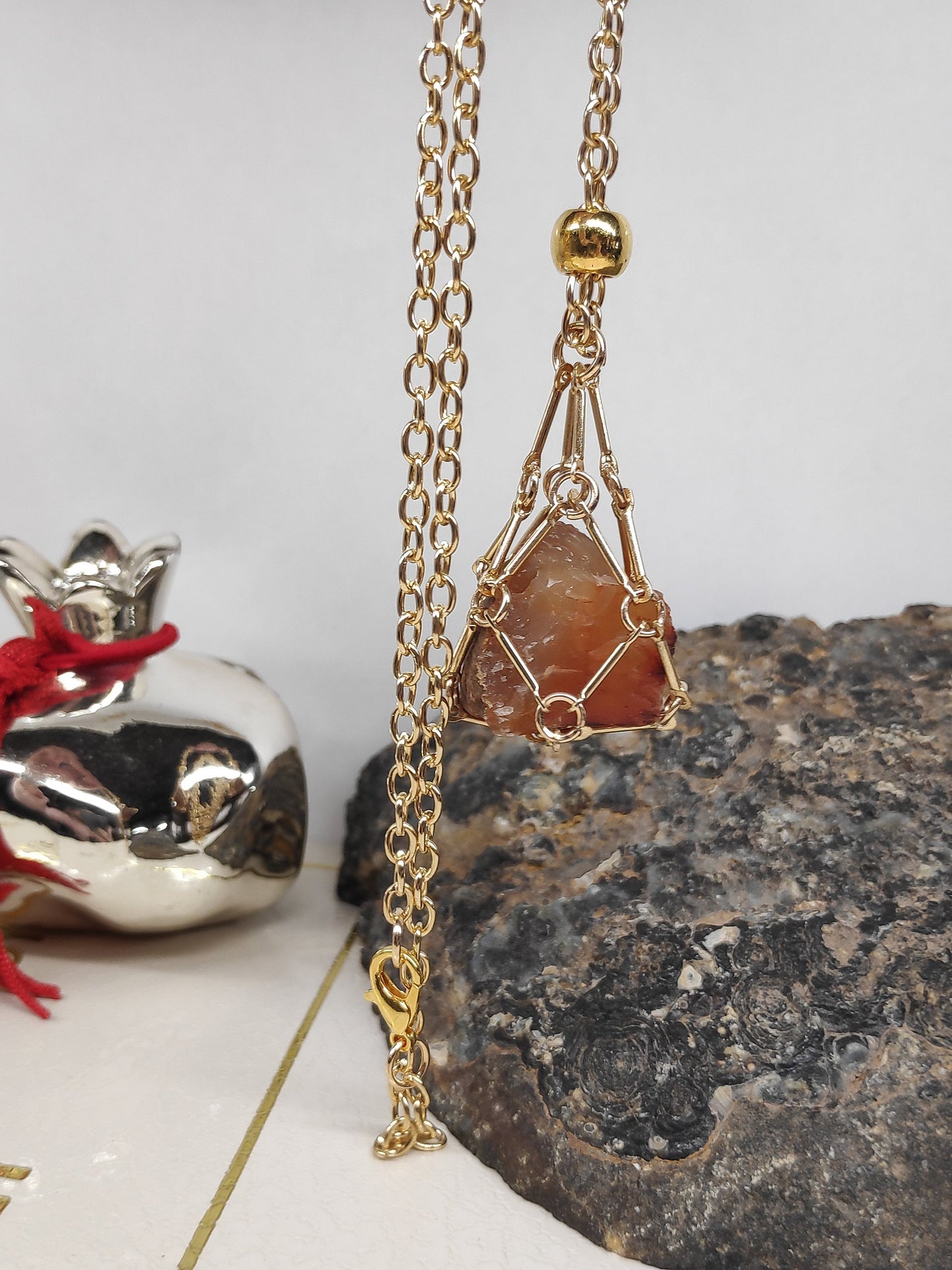 Natural Raw Carnelian Necklace, Crystal Cage necklace, Crystal Holder Pendant Necklace, Carnelian Pendant, Gemstone,Protection Healing
