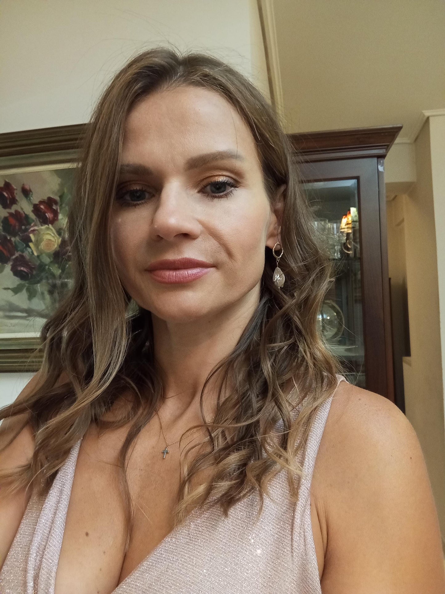 Freshwater droplet shape white Pearls Earrings golden hollow circle studs women Dainty Elegant Evening Bohemian Earrings gift for girlfriend