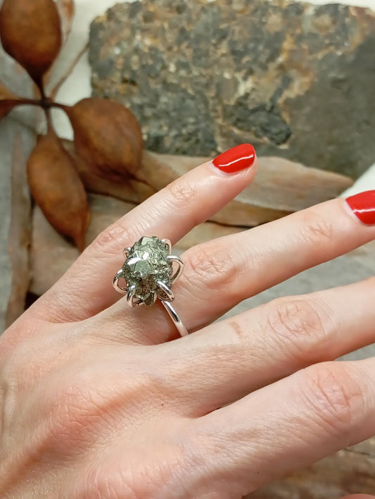 Raw Pyrite Adjustable Ring – Stainless Steel Crystal Cluster