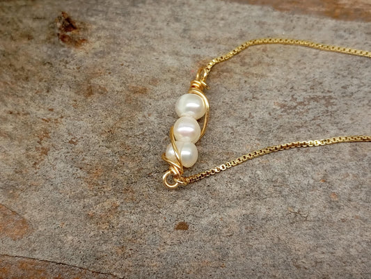 Three Freshwater Pearl Bracelet – Wire Wrapped Gold Chain, Adjustable Minimalist Jewelry, Wedding & Party Gift for Her