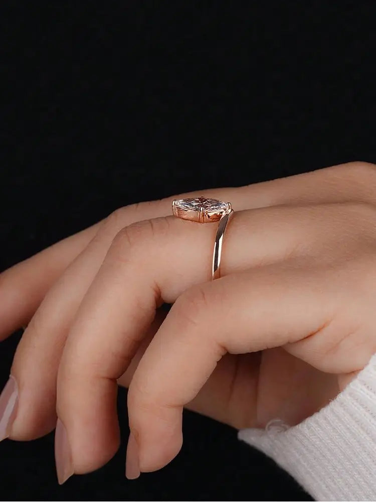 SEÓRA | Axis V Ring, CZ Brass Ring