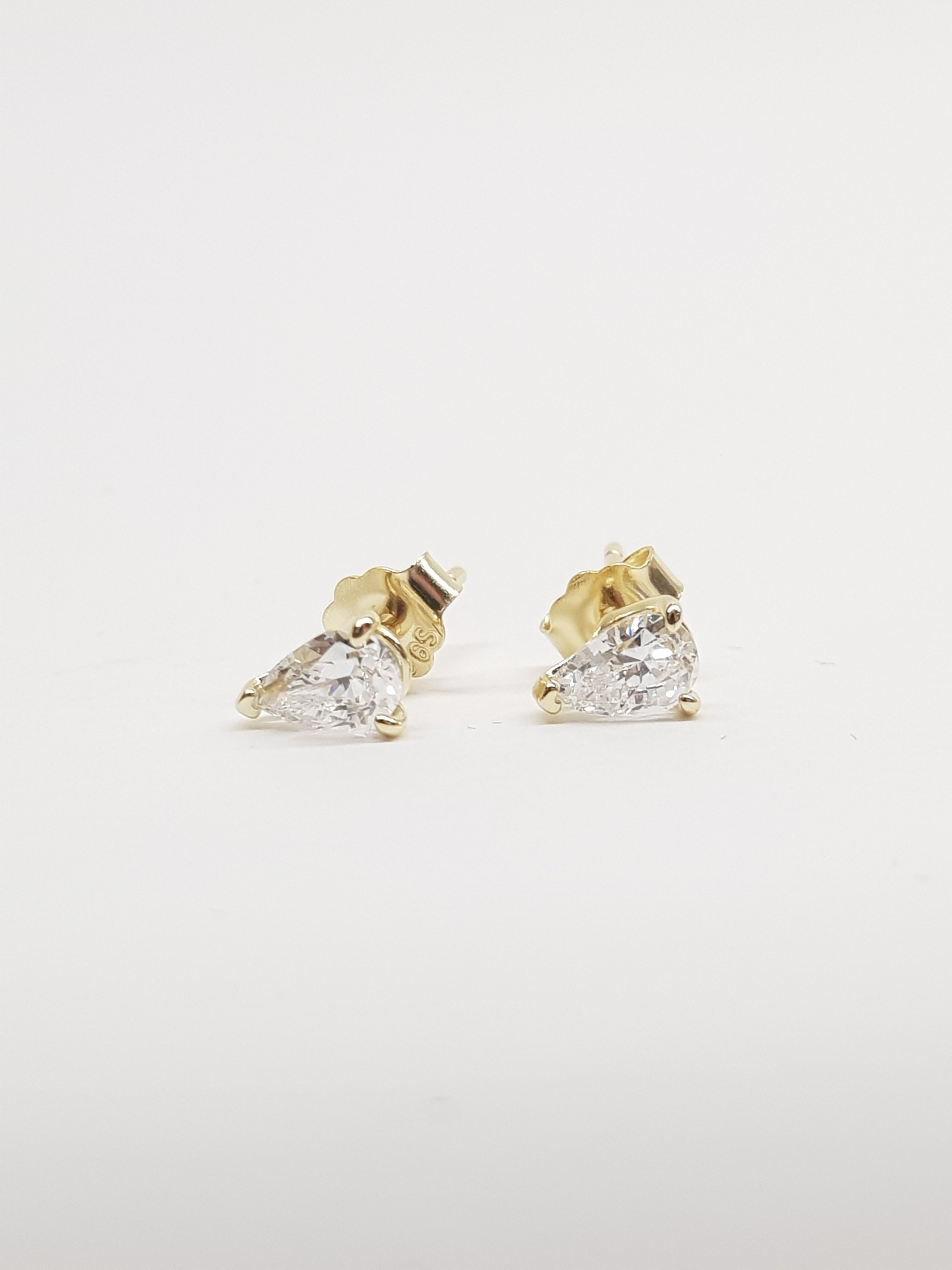 SEÓRA Pear Light Studs —  Gold Plated