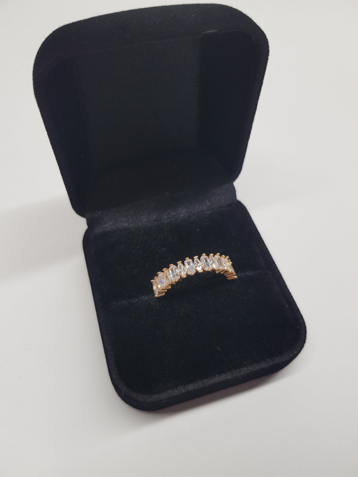 SEÓRA | Linear Rhythm CZ Brass Ring