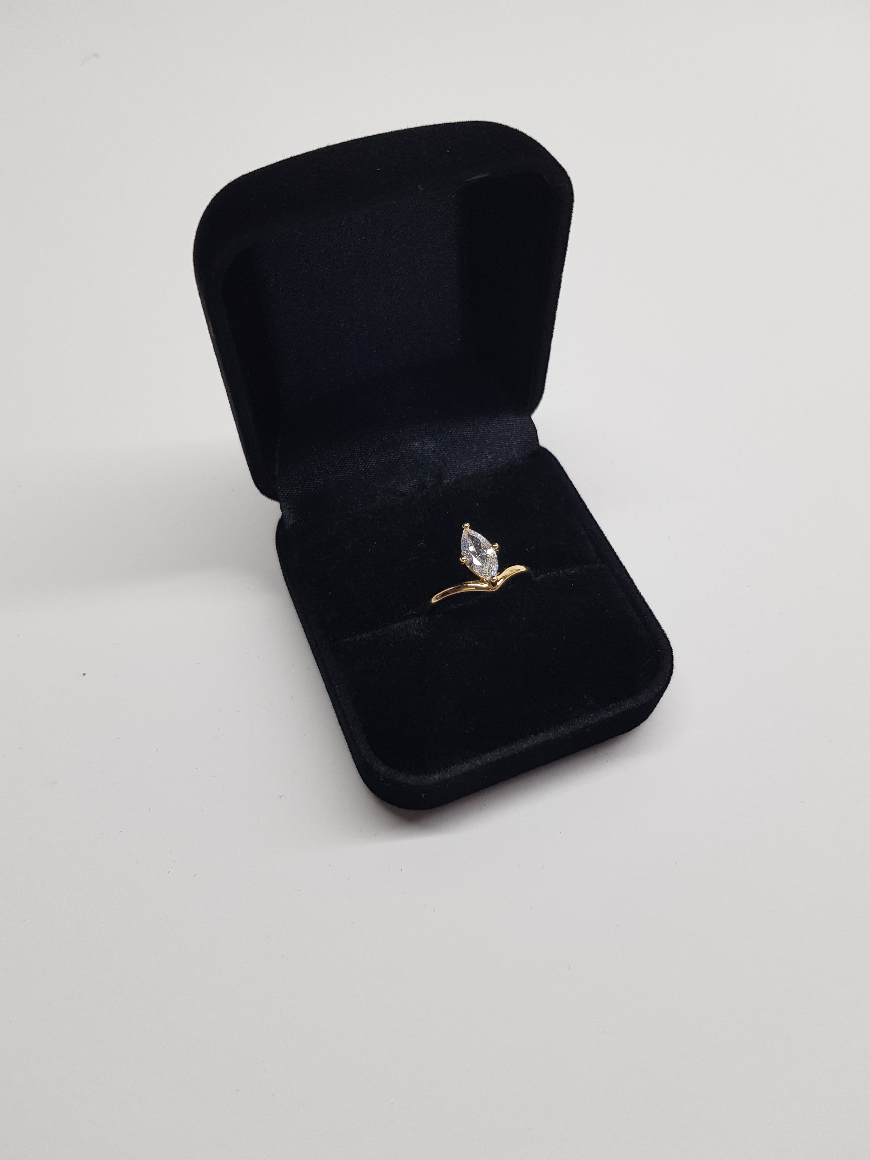 SEÓRA | Axis V Ring, CZ Brass Ring