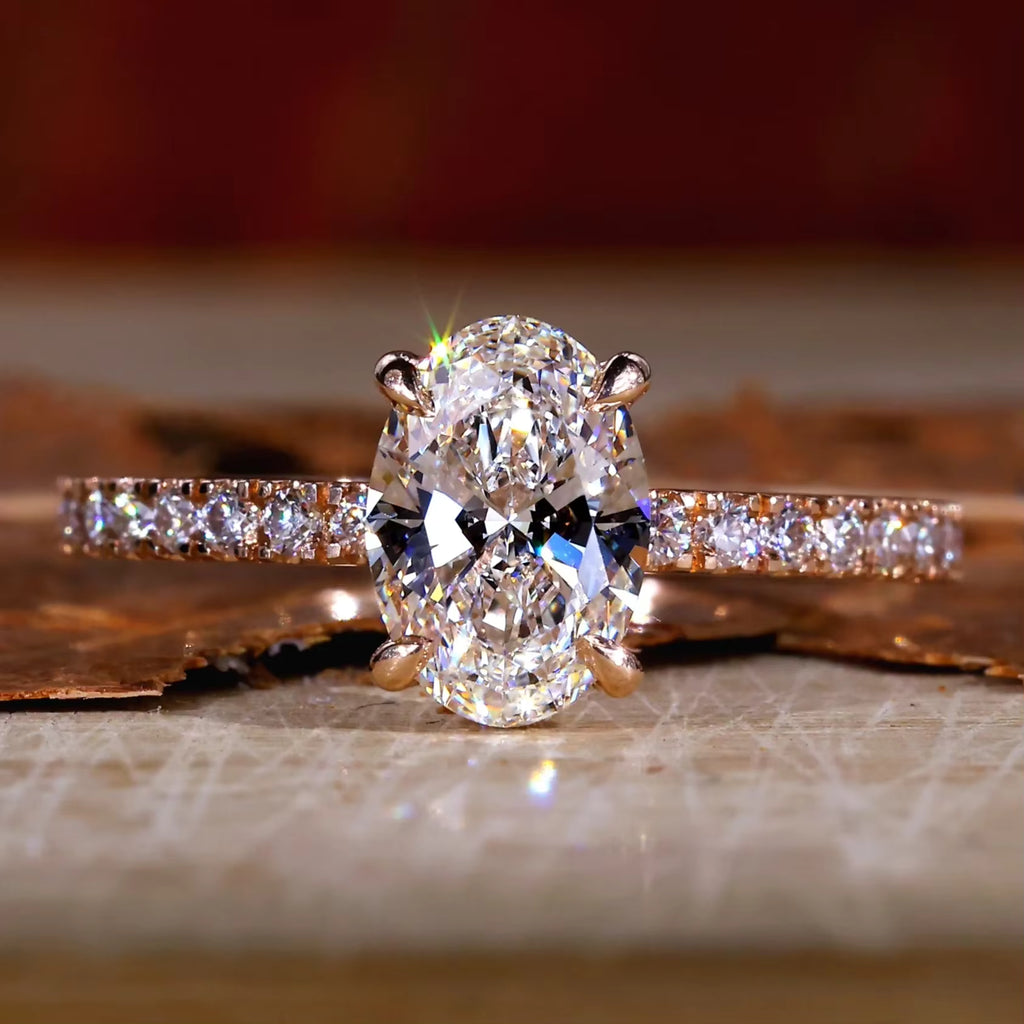 Oval Cut 2CT Moissanite in 18K Gold Ring | SEÓRA
