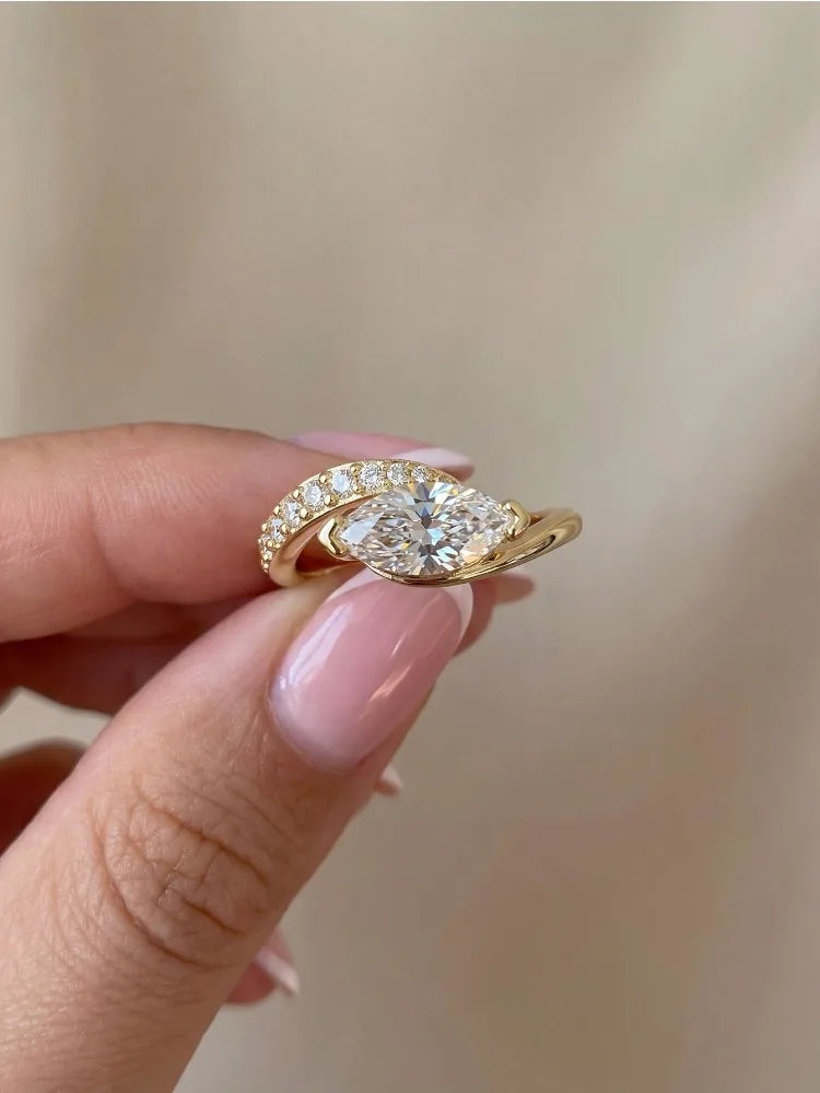 SEÓRA | Marquise Flow Ring , CZ Brass Band