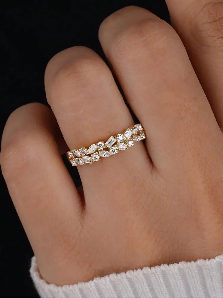 SEÓRA | Structured Glow Ring