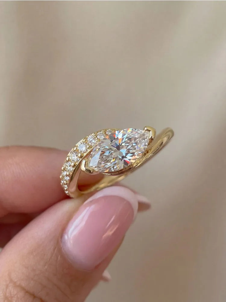 SEÓRA | Marquise Flow Ring , CZ Brass Band