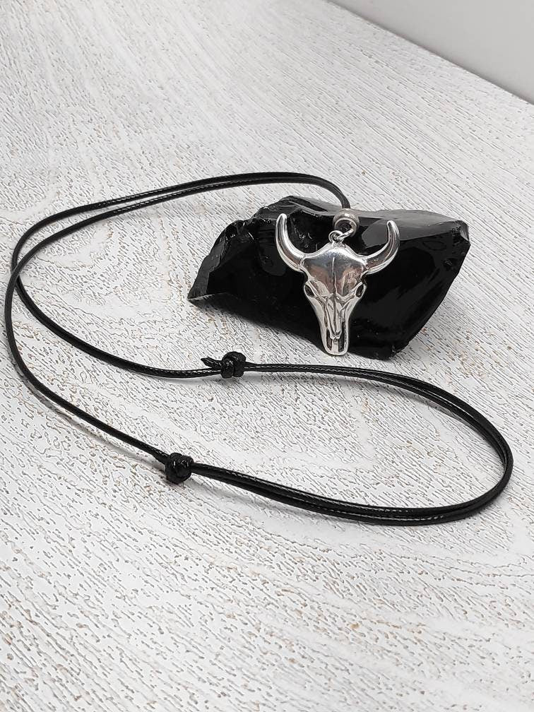 Bull Head Pendant Necklace for Men, Bull Skull Stainless Steel Pendant Men, Adjustable Black Cord Necklace, Western Pendant Necklace