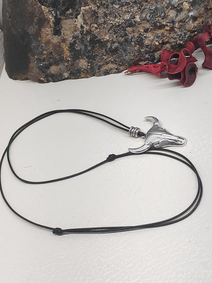 Bull Head Pendant Necklace for Men, Bull Skull Stainless Steel Pendant Men, Adjustable Black Cord Necklace, Western Pendant Necklace