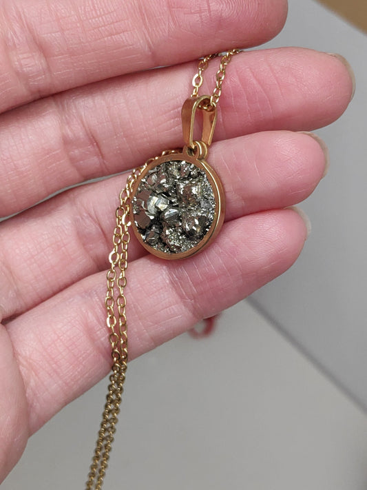 Raw Pyrite Cubes Necklace, Iron Pyrite Pendant Necklace, Wealth stone Necklace, Handmade necklace, Protection Jewellery