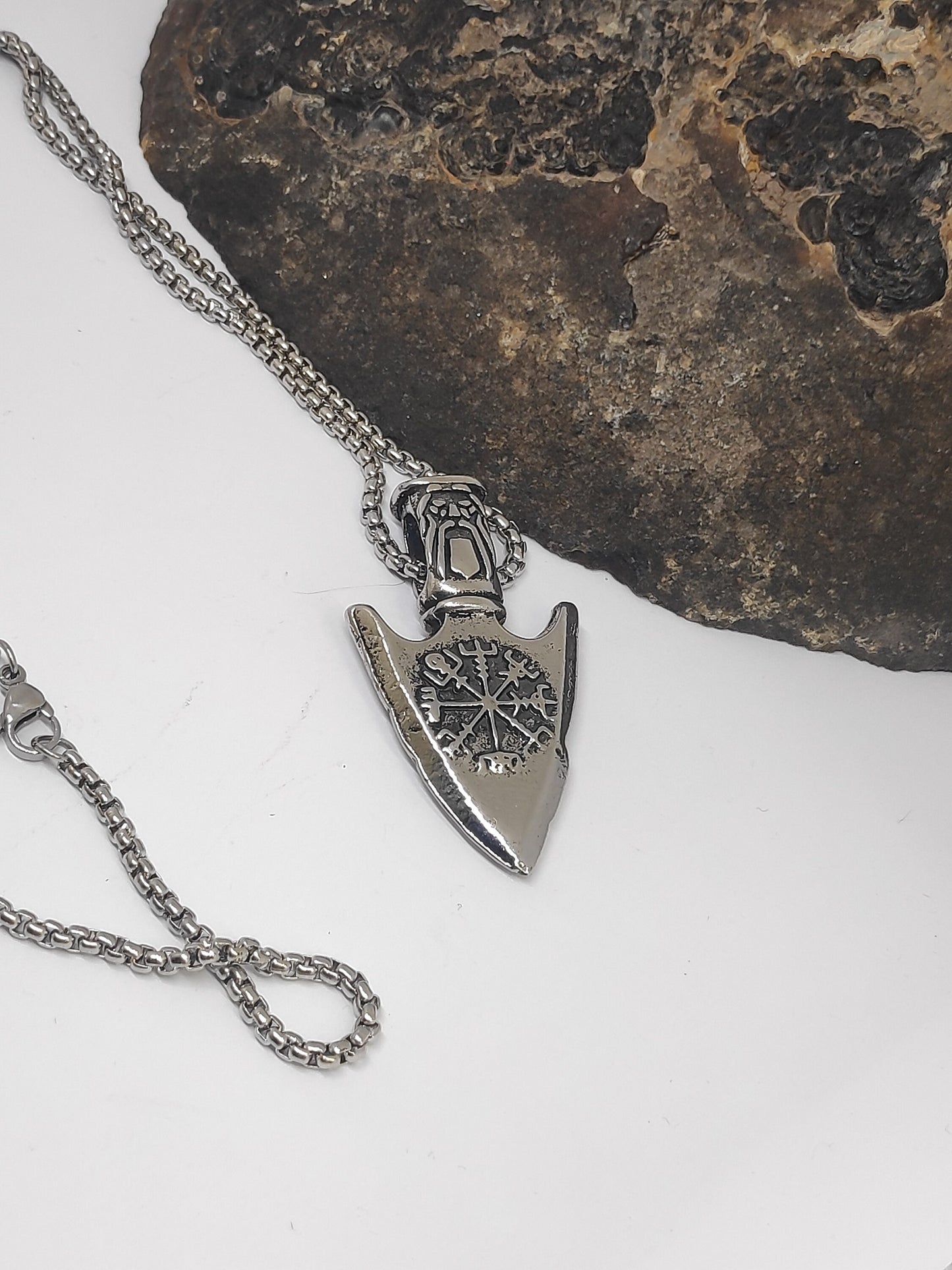 Nordic Celtic Pagan Symbol weapon spear head Pendant, Arrow pendant necklace men Ancient silver colour, retro, trendy amulet jewelry