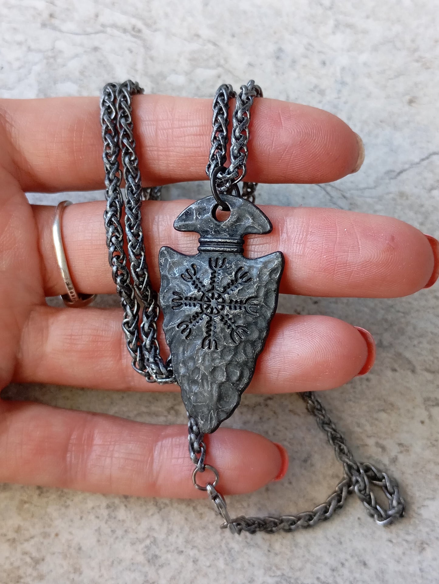 Arrow pendant necklace men Celtic Pagan Symbol rune weapon spear head Pendant, Ancient silver colour, Vintage, Viking, Nordic, retro, amulet