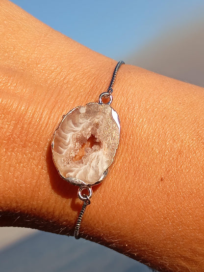 Lace Agate druzy slice bracelet, natural gemstone geode, stainless steel links chain bracelet,charm elegant gorgeous protection Handmade