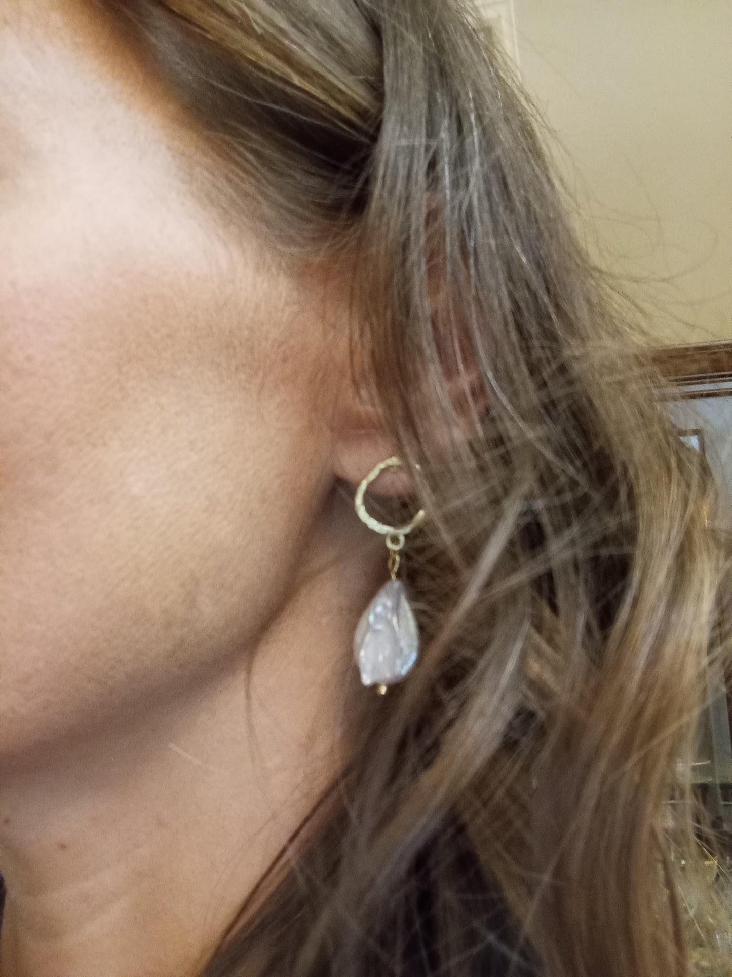 Freshwater droplet shape white Pearls Earrings golden hollow circle studs women Dainty Elegant Evening Bohemian Earrings gift for girlfriend