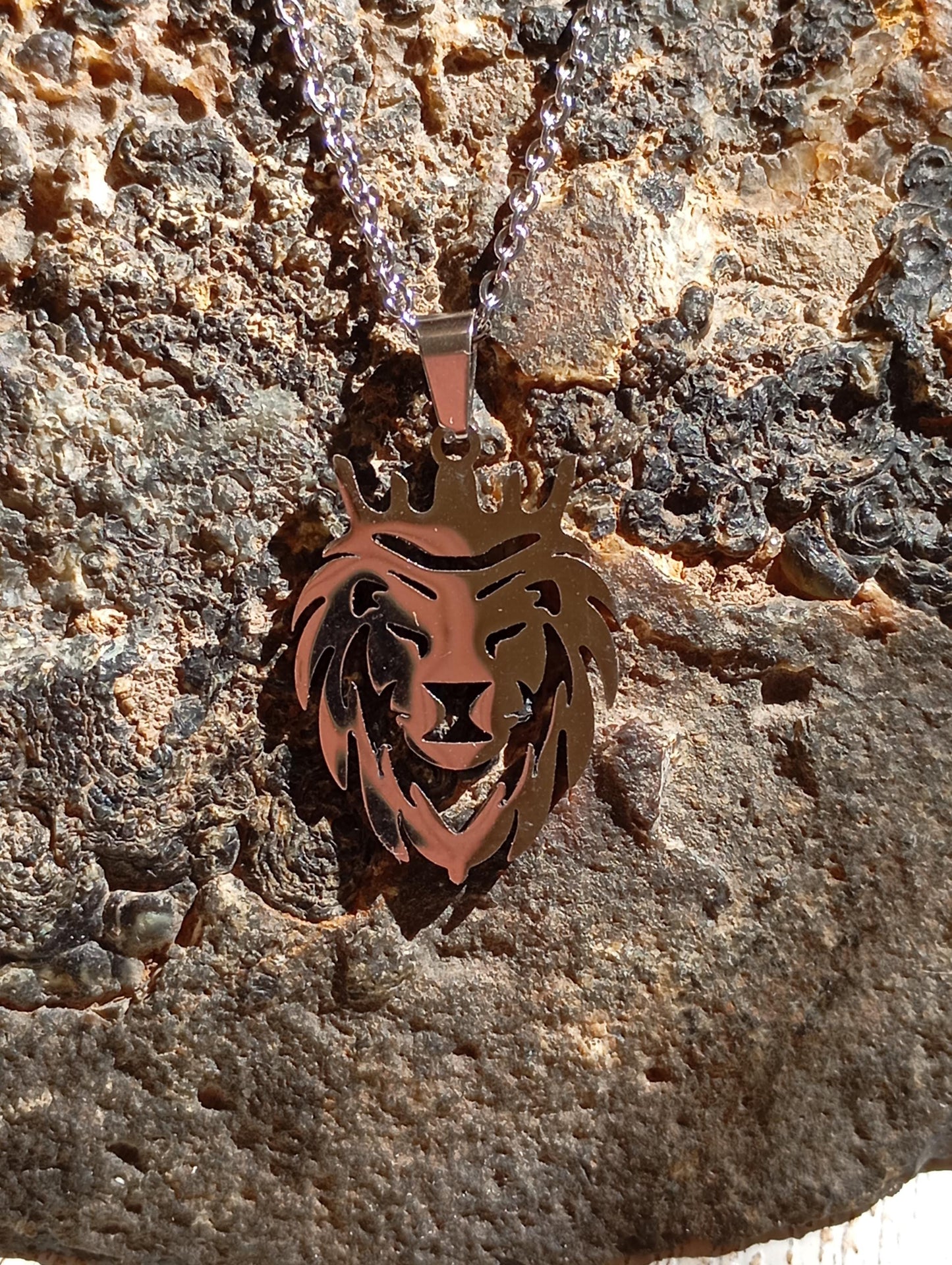 Crown Lion King Pendant Necklace, Animal pendant stainless still, Exquisite Fashion Charm  casual Necklace Gift for Man, lion head pendant