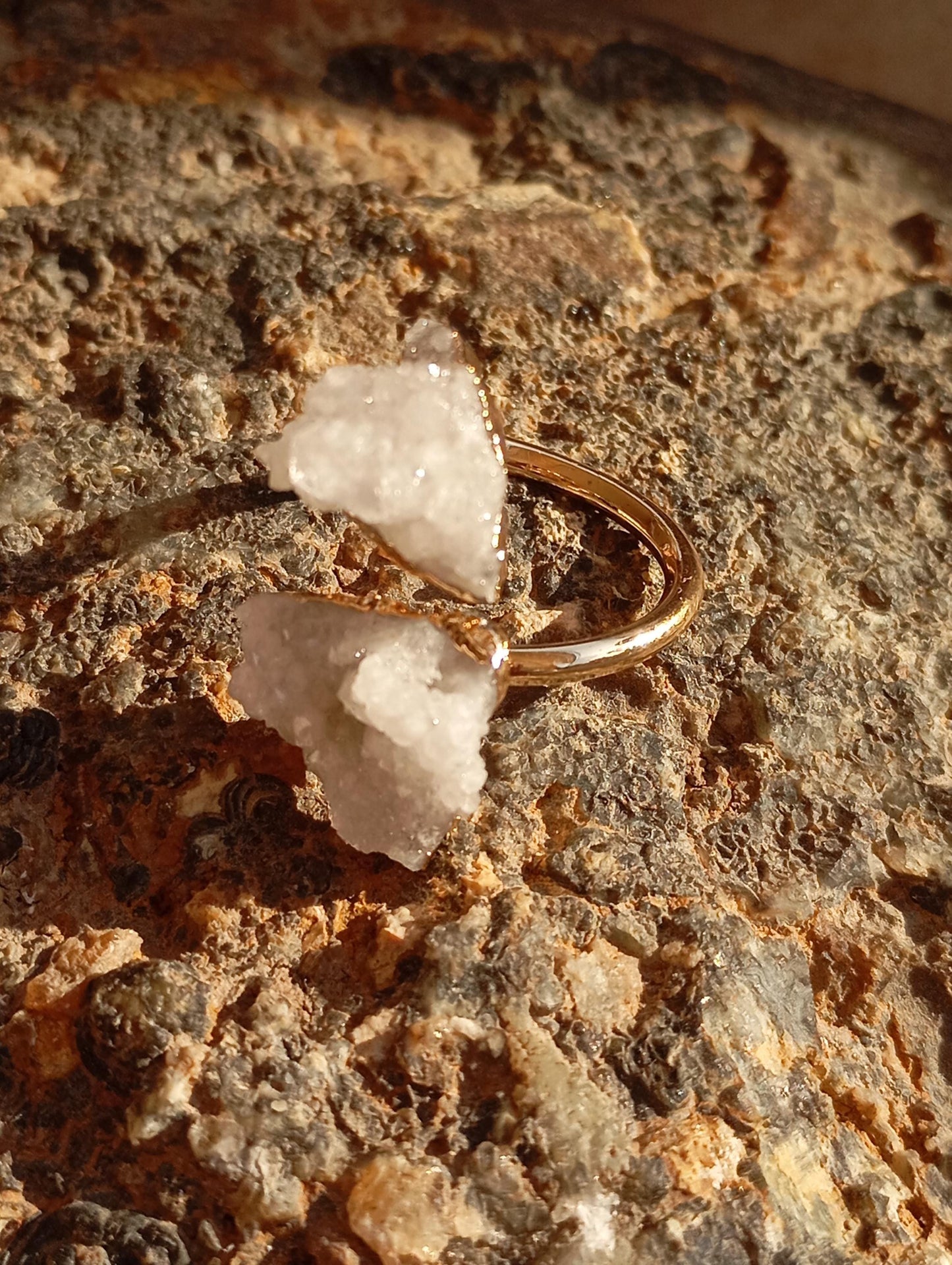 Raw white druzy quartz crystal, adjustable open  finger ring,  fashion dainty elegant women protection semiprecious stone, natural gemstone
