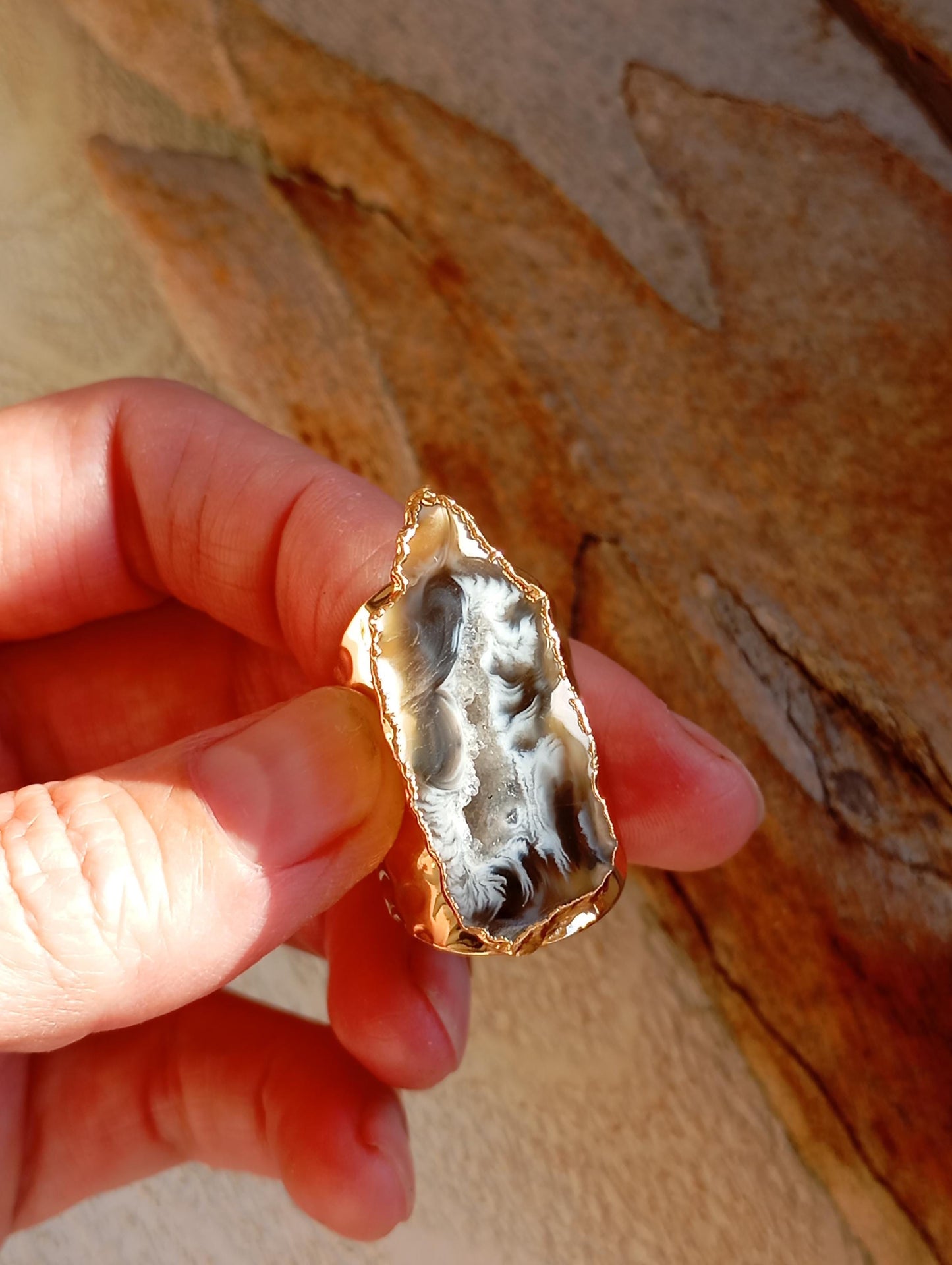 Raw Lace agate geode adjustable finger ring, antique, bohemian healing, protection, natural gemstone, fashion dainty elegant gift for women