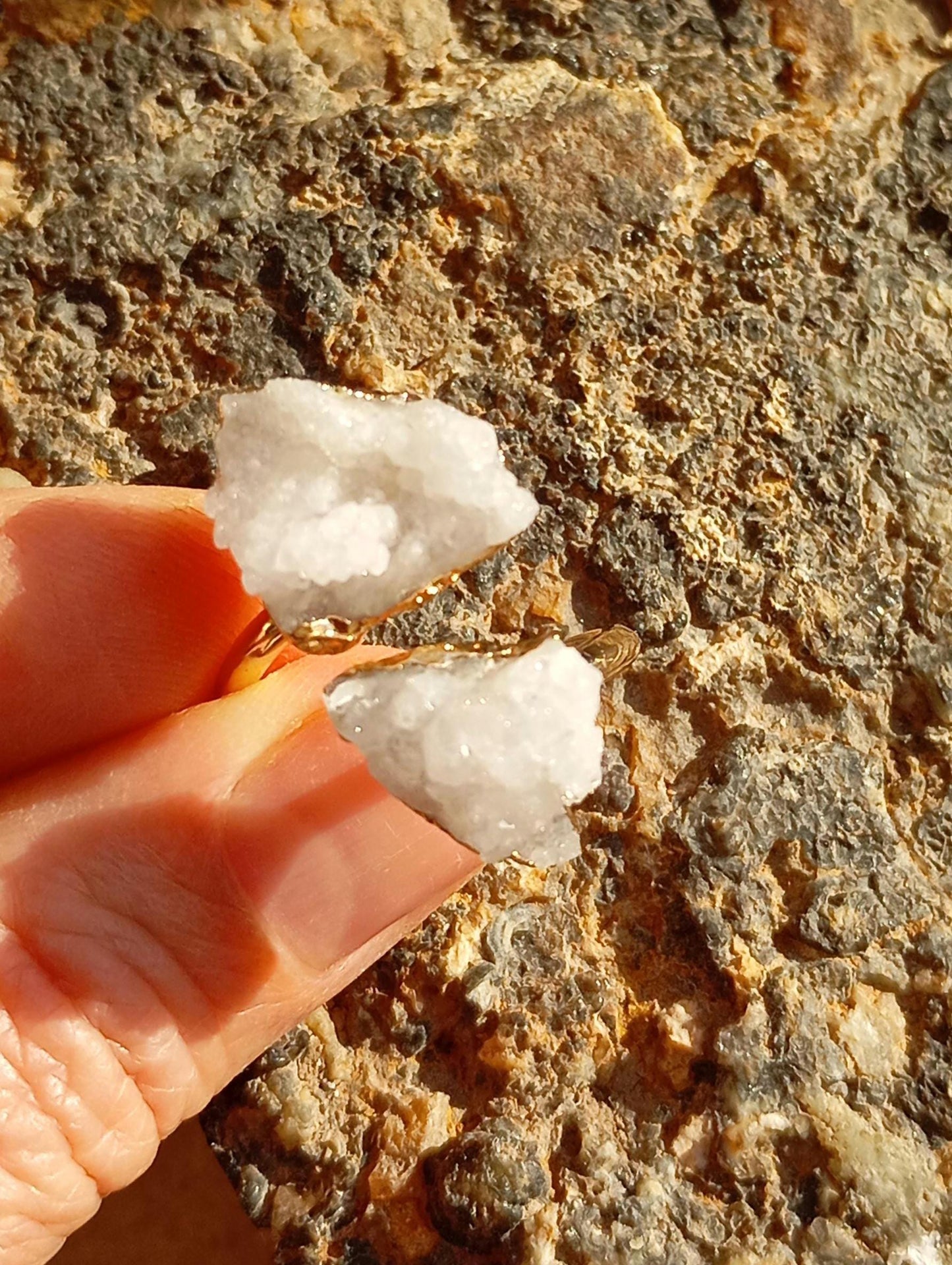 Raw white druzy quartz crystal, adjustable open  finger ring,  fashion dainty elegant women protection semiprecious stone, natural gemstone