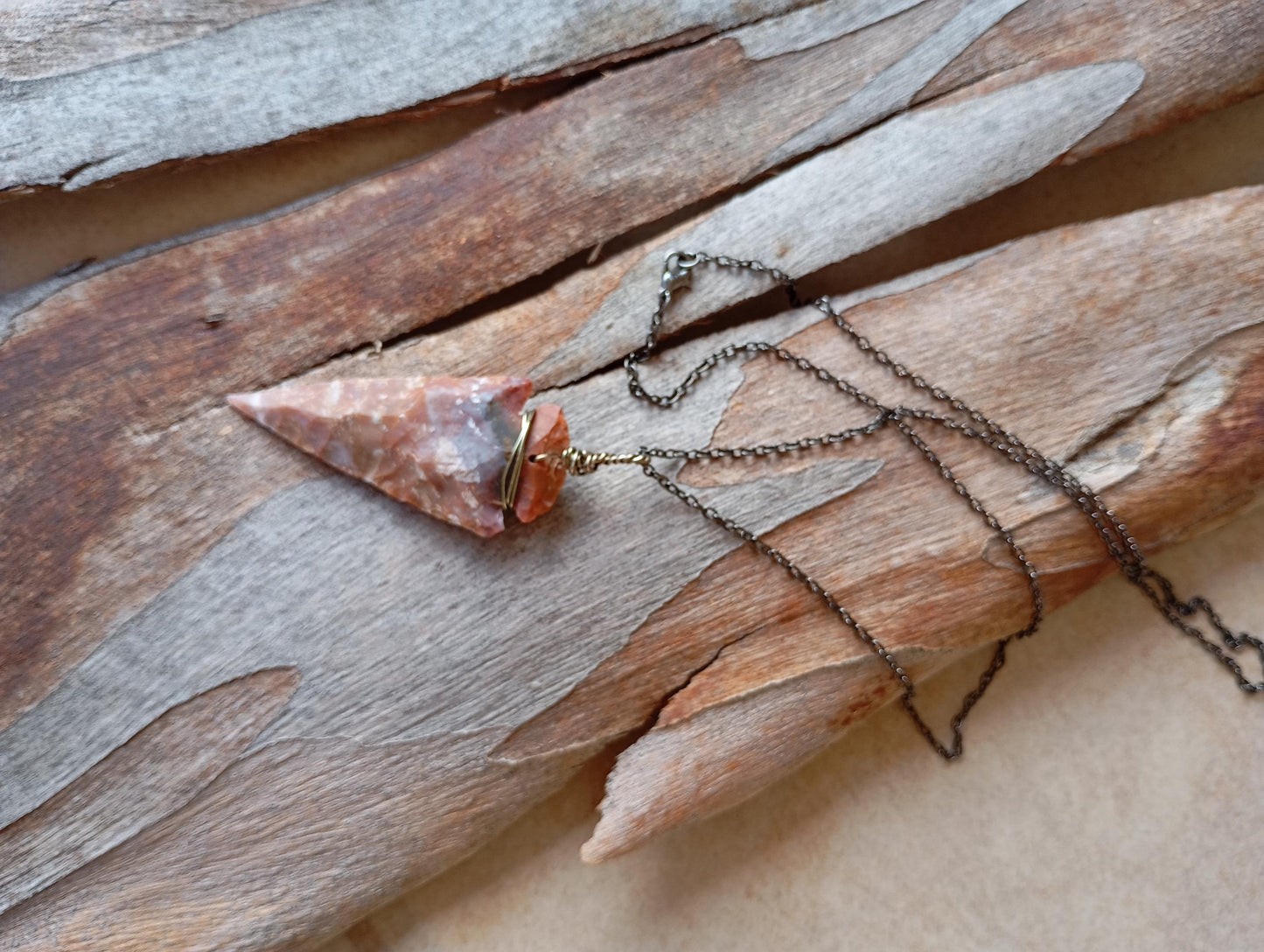 Hand carved Arrowhead Indian brown agate Pendant Necklace, Handmade, 2,75 inches arrow, Energy Protection Healing Gemstone, mascot, reiki
