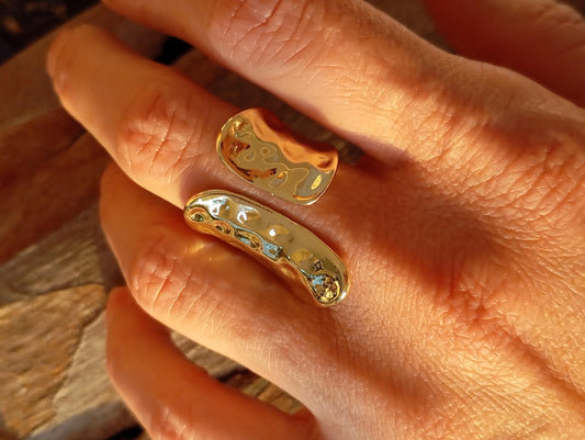 Minimalist Large adjustable open finger ring , embossed gold women, new fashion, vintage boho fashion dainty elegant, party gift for woman