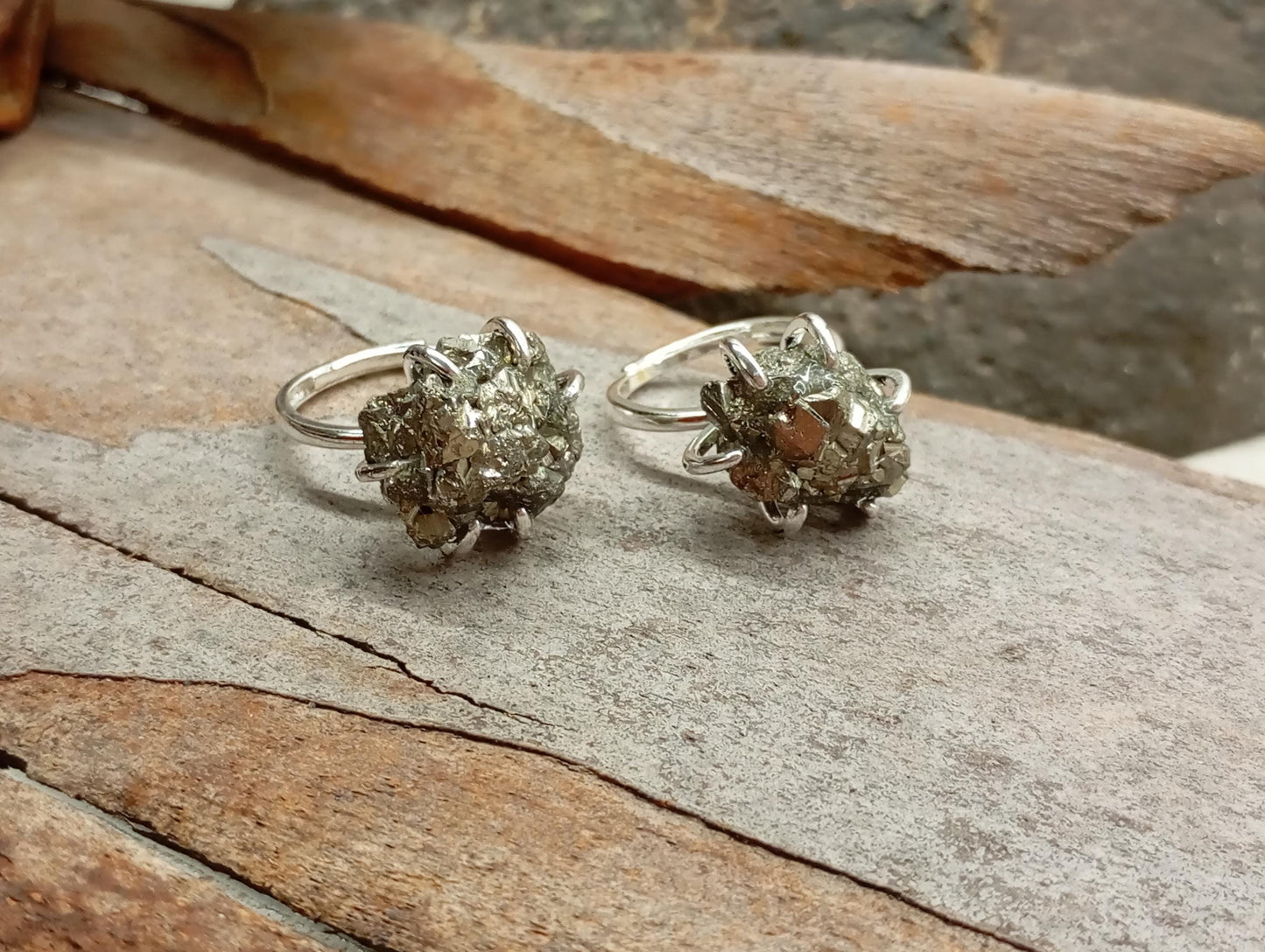 Raw Pyrite Adjustable Ring – Stainless Steel Crystal Cluster