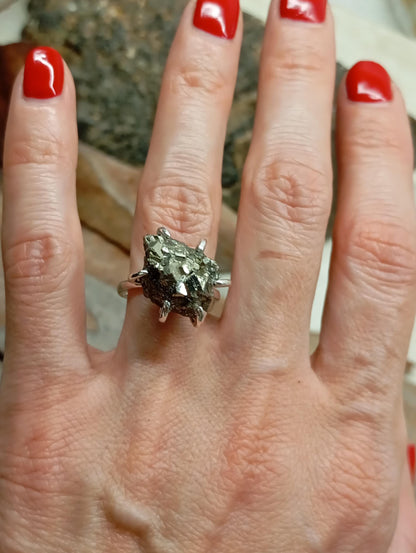 Raw Pyrite Adjustable Ring – Stainless Steel Crystal Cluster