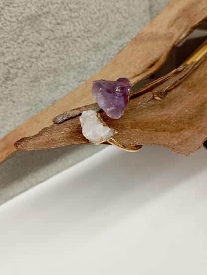 Raw Amethyst and quartz druzy crystals adjustable open finger ring,brass gold plated,bohemian dainty elegant,protection,party,wedding,mascot