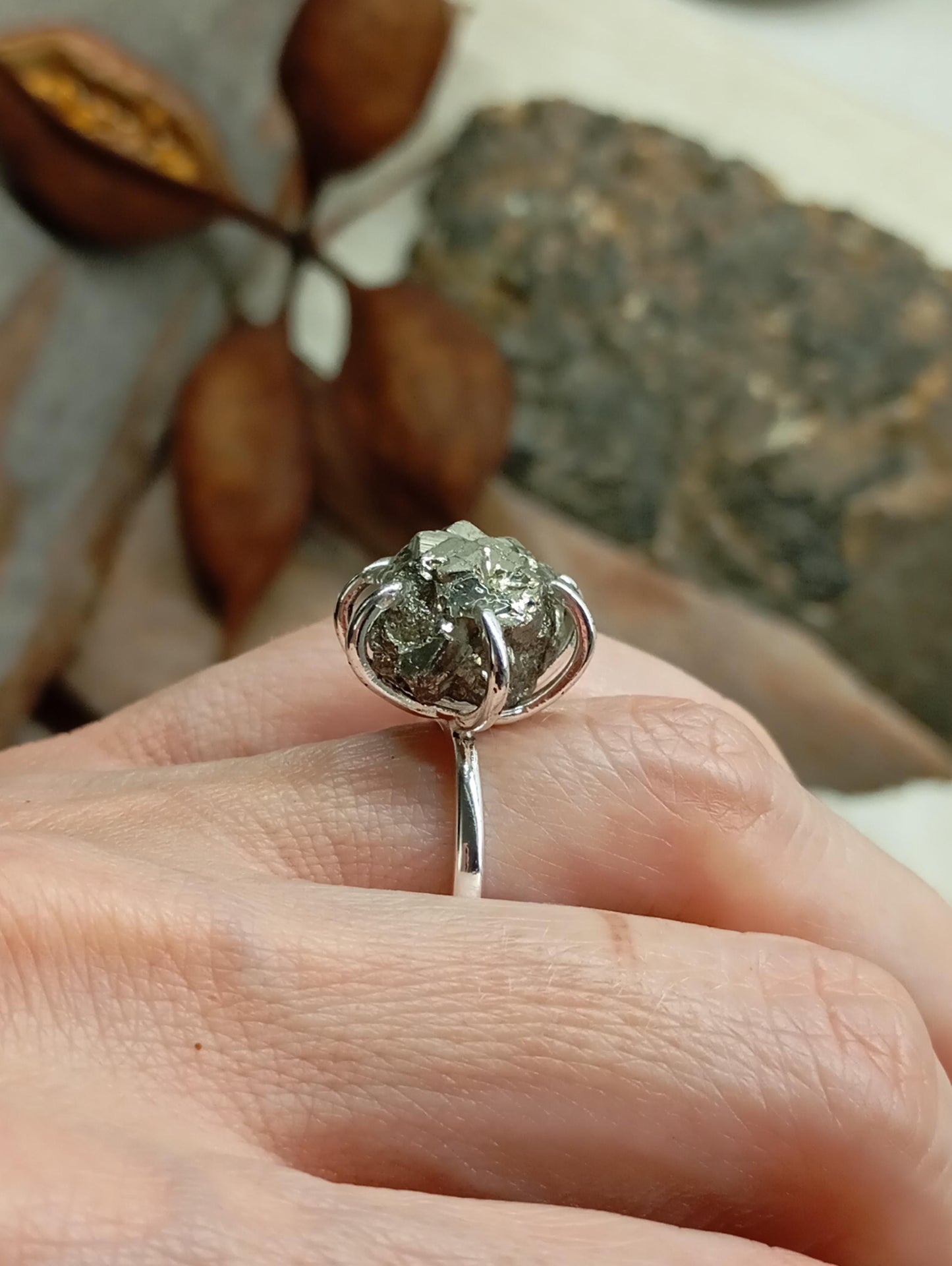 Raw Pyrite Adjustable Ring – Stainless Steel Crystal Cluster