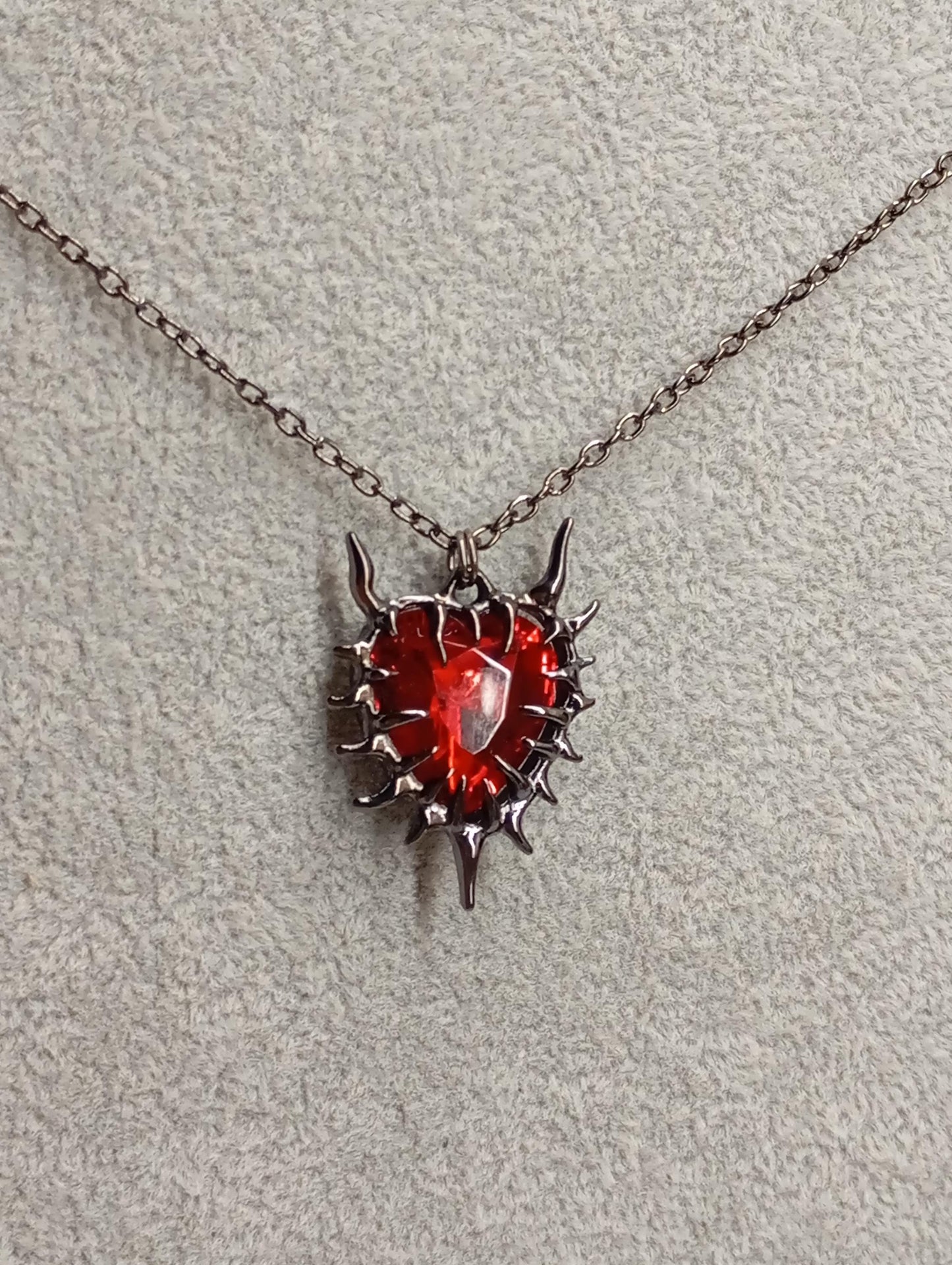 Red Heart Thorn Pendant Necklace – Black Plated Chain