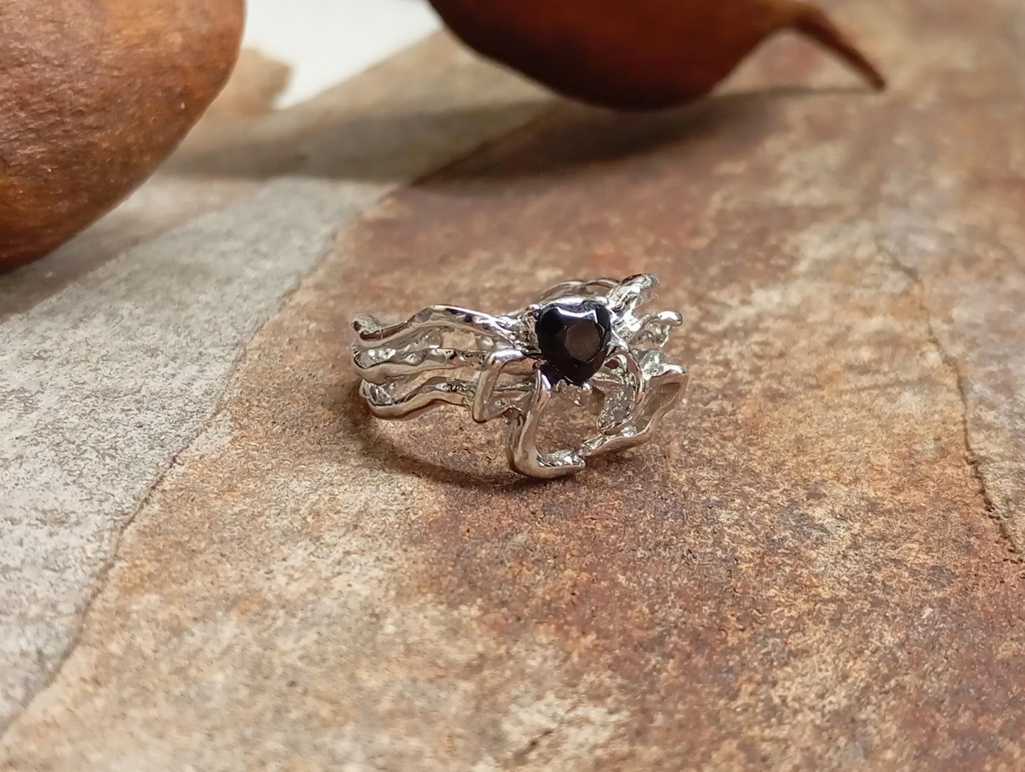 Black cubic zirconia heart spider ring, gothic punk animal, creative vintage, Halloween, stunning, party adjustable finger ring