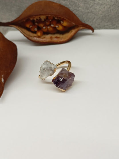 Raw Amethyst and quartz druzy crystals adjustable open finger ring,brass gold plated,bohemian dainty elegant,protection,party,wedding,mascot