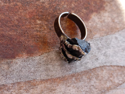 Raw Black Tourmaline claws ring, adjustable finger ring, gemstone,Reiki, antique bronze,retro,gothic evil eye protection stone,mascot,amulet