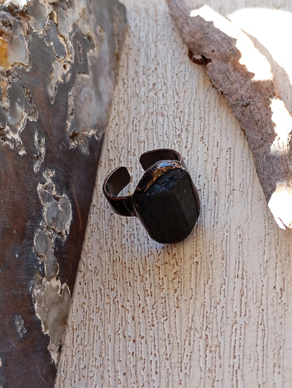 Raw Black Tourmaline open brass finger ring man, gemstone, Domineering,Reiki, antique bronze, retro,evil eye protection stone, mascot,amulet