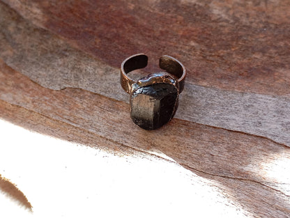 Raw Black Tourmaline open brass finger ring man, gemstone, Domineering,Reiki, antique bronze, retro,evil eye protection stone, mascot,amulet
