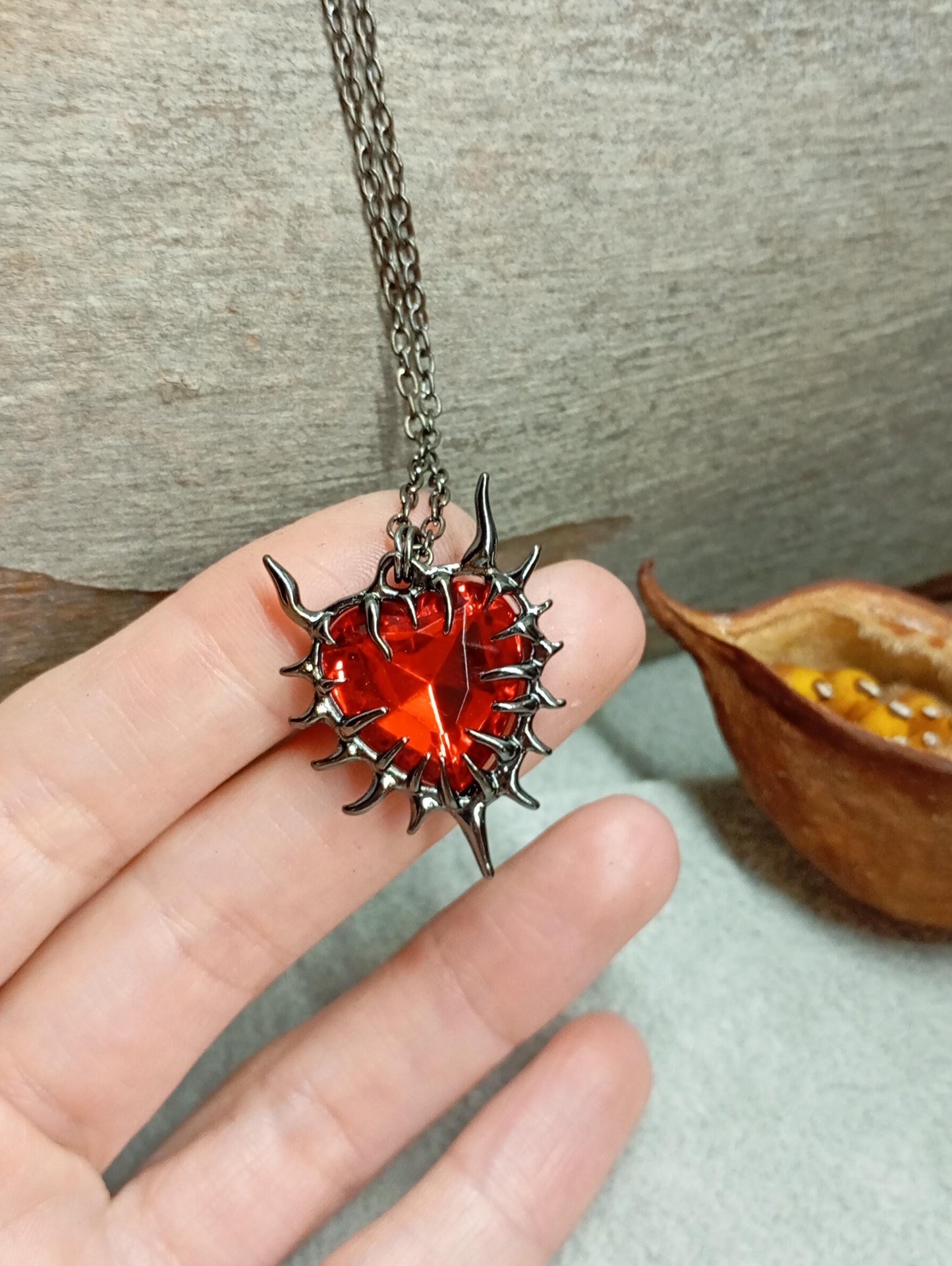 Red Heart Thorn Pendant Necklace – Black Plated Chain