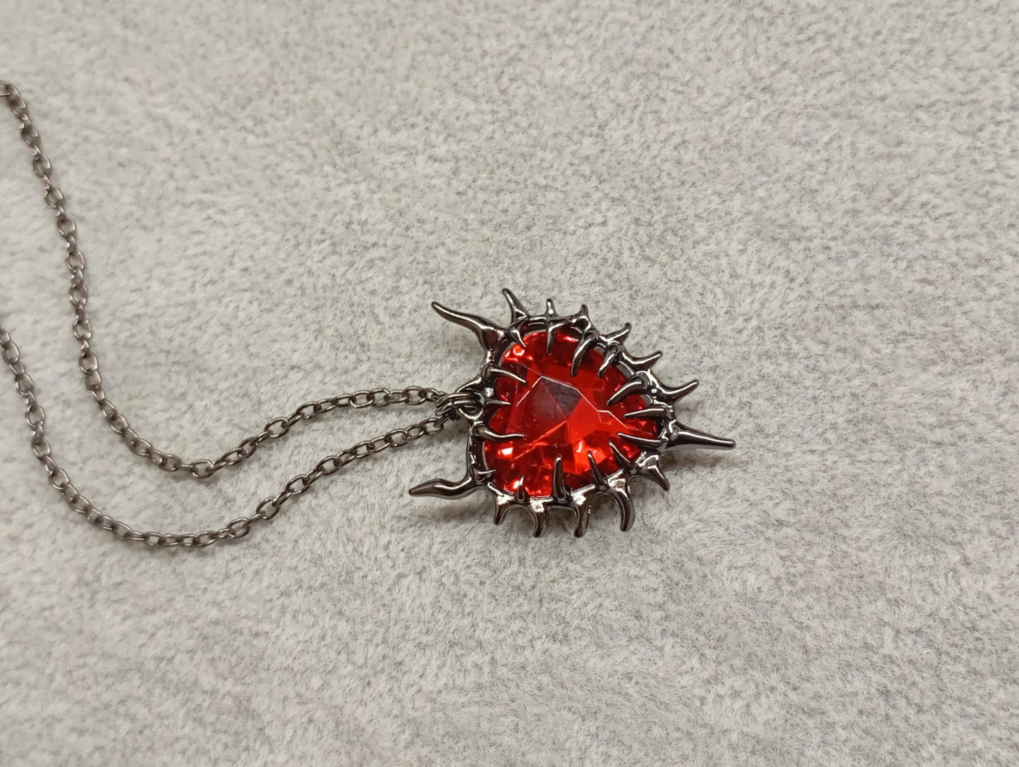 Red Heart Thorn Pendant Necklace – Black Plated Chain