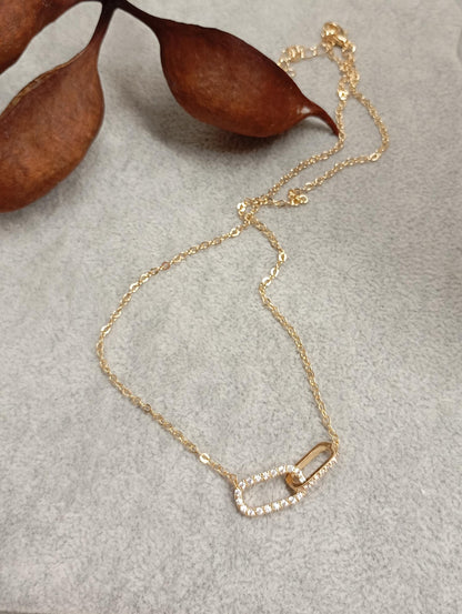 Gold Rhinestone Link Pendant Necklace – Double Oval Chain, Elegant Minimal Choker