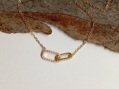 Gold Rhinestone Link Pendant Necklace – Double Oval Chain, Elegant Minimal Choker