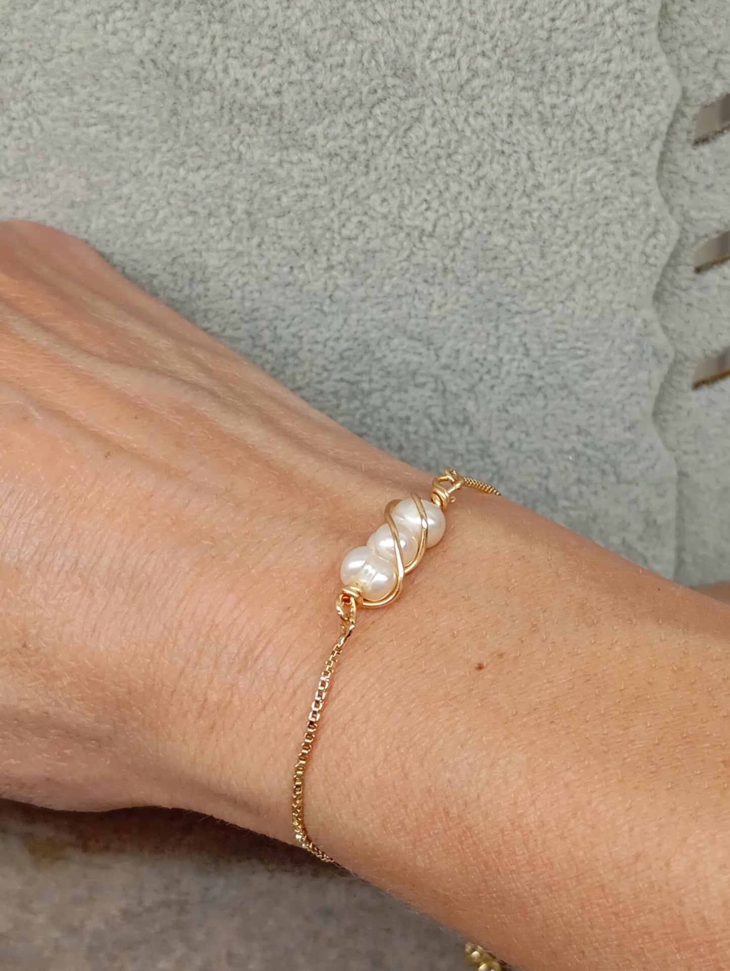 Three Freshwater Pearl Bracelet – Wire Wrapped Gold Chain, Adjustable Minimalist Jewelry, Wedding & Party Gift for Her