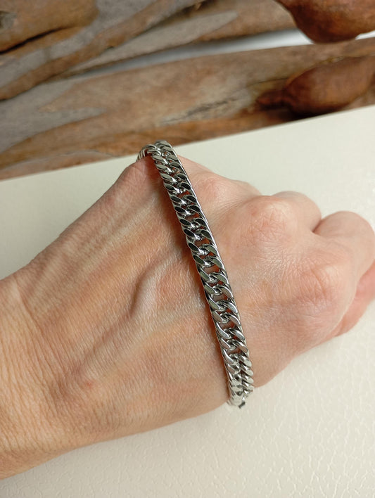 Mans Cuban link chain bracelet in stainless steel with sturdy box clasp, thick  masculine , modern, casual minimalist wristband