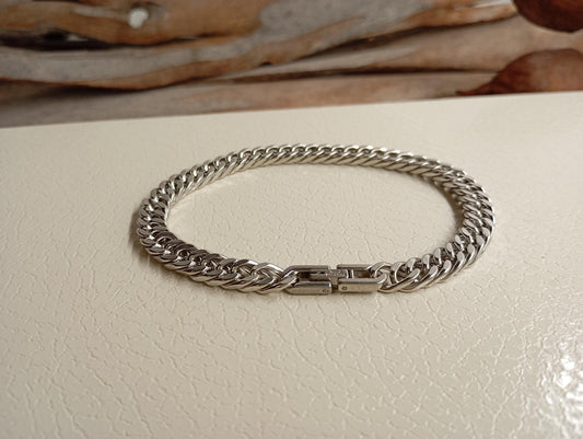 Mans Cuban link chain bracelet in stainless steel with sturdy box clasp, thick  masculine , modern, casual minimalist wristband