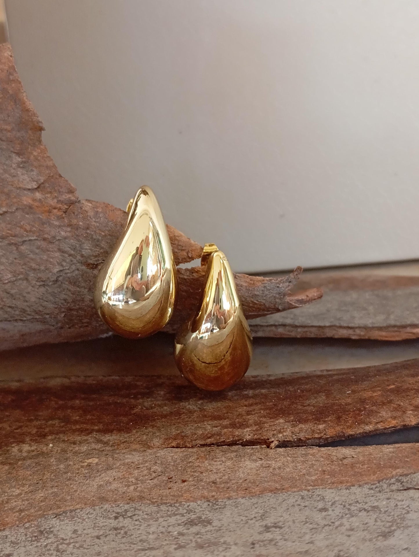 Drop shape studs earrings, bold, fashion design Earrings, Minimalist, Geometric, Party, Daily, Dainty Elegant earrings for jewellery lovers