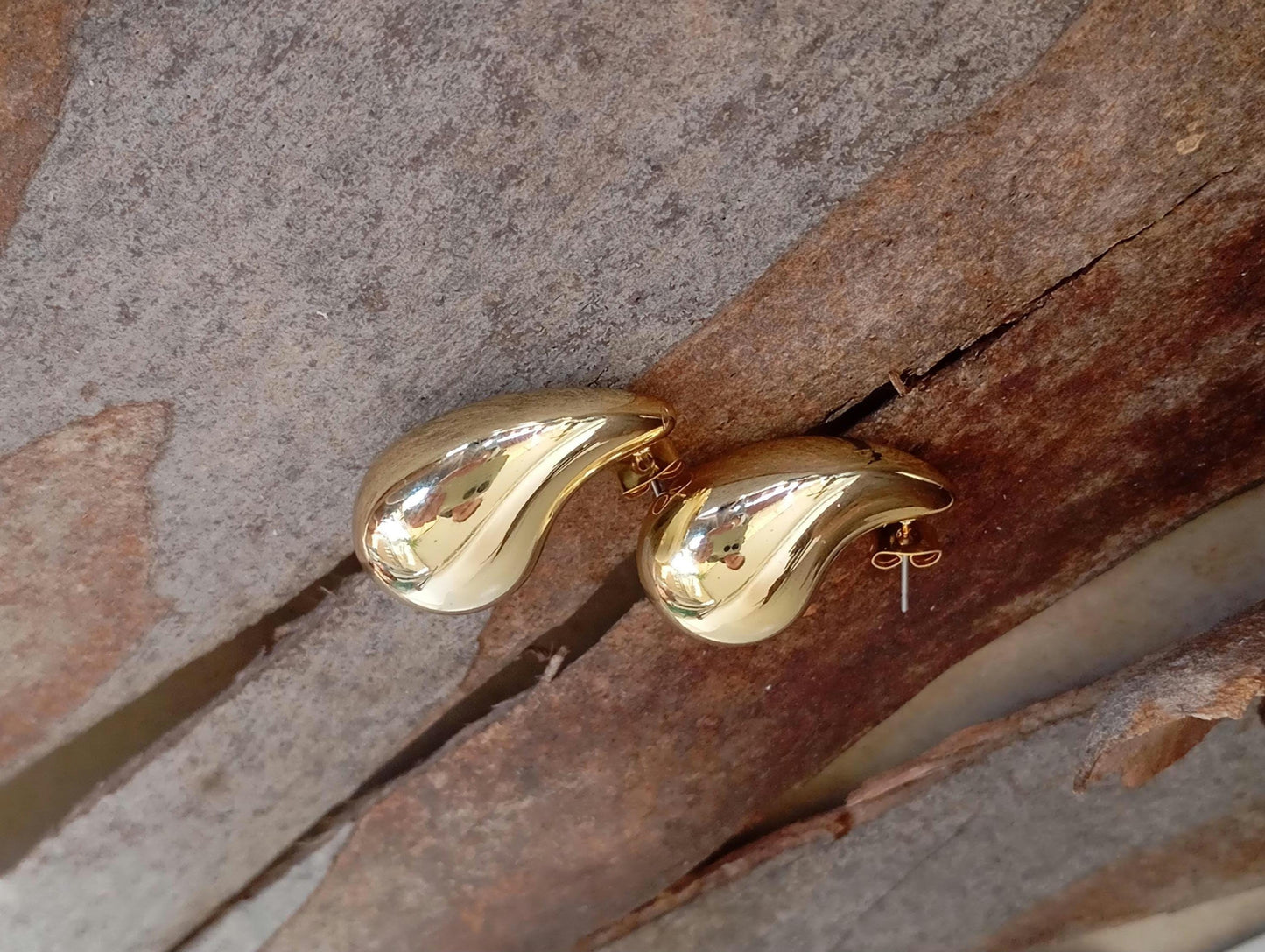 Drop shape studs earrings, bold, fashion design Earrings, Minimalist, Geometric, Party, Daily, Dainty Elegant earrings for jewellery lovers