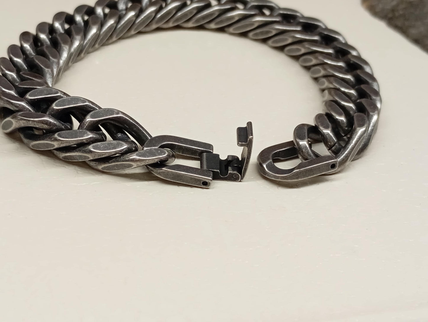 Mans Oxidized Cuban link chain bracelet in stainless steel with sturdy box clasp, thick  masculine , modern, bild wristband