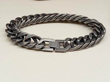 Mans Oxidized Cuban link chain bracelet in stainless steel with sturdy box clasp, thick  masculine , modern, bild wristband