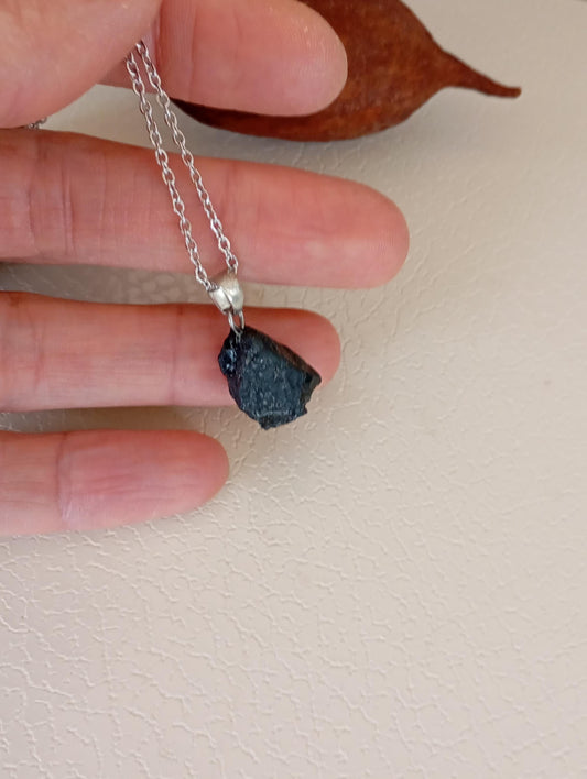 Raw Black Tourmaline Pendant Necklace, Energy Stone Necklace, Healing, evil eye Protection, Spiritual, Mascot, Reiki, Natural Gemstone