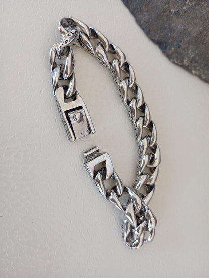 Cuban Chain Bracelet for Men – Heavy Duty Silver Tone Link Bracelet – Masculine Wristband with Secure Clasp – Gift for Him