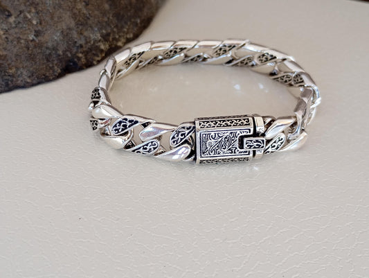 Engraved Stainless Steel Bracelet for Men, Silver Chain with Ornate Clasp,  20cm Viking-Style Link Bracelet – Unique Gift for Him