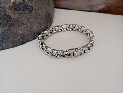 Cuban Chain Bracelet for Men – Heavy Duty Silver Tone Link Bracelet – Masculine Wristband with Secure Clasp – Gift for Him